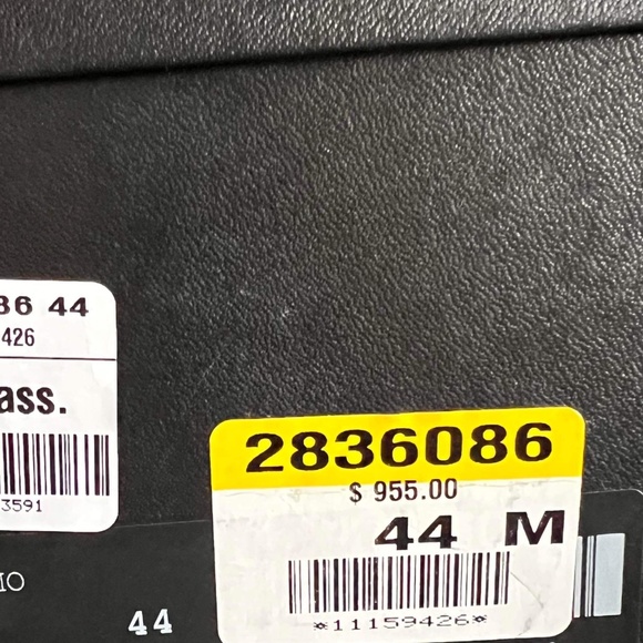 BRAND NEW!! Giuseppe Zanotti Sneakers - Picture 3 of 4